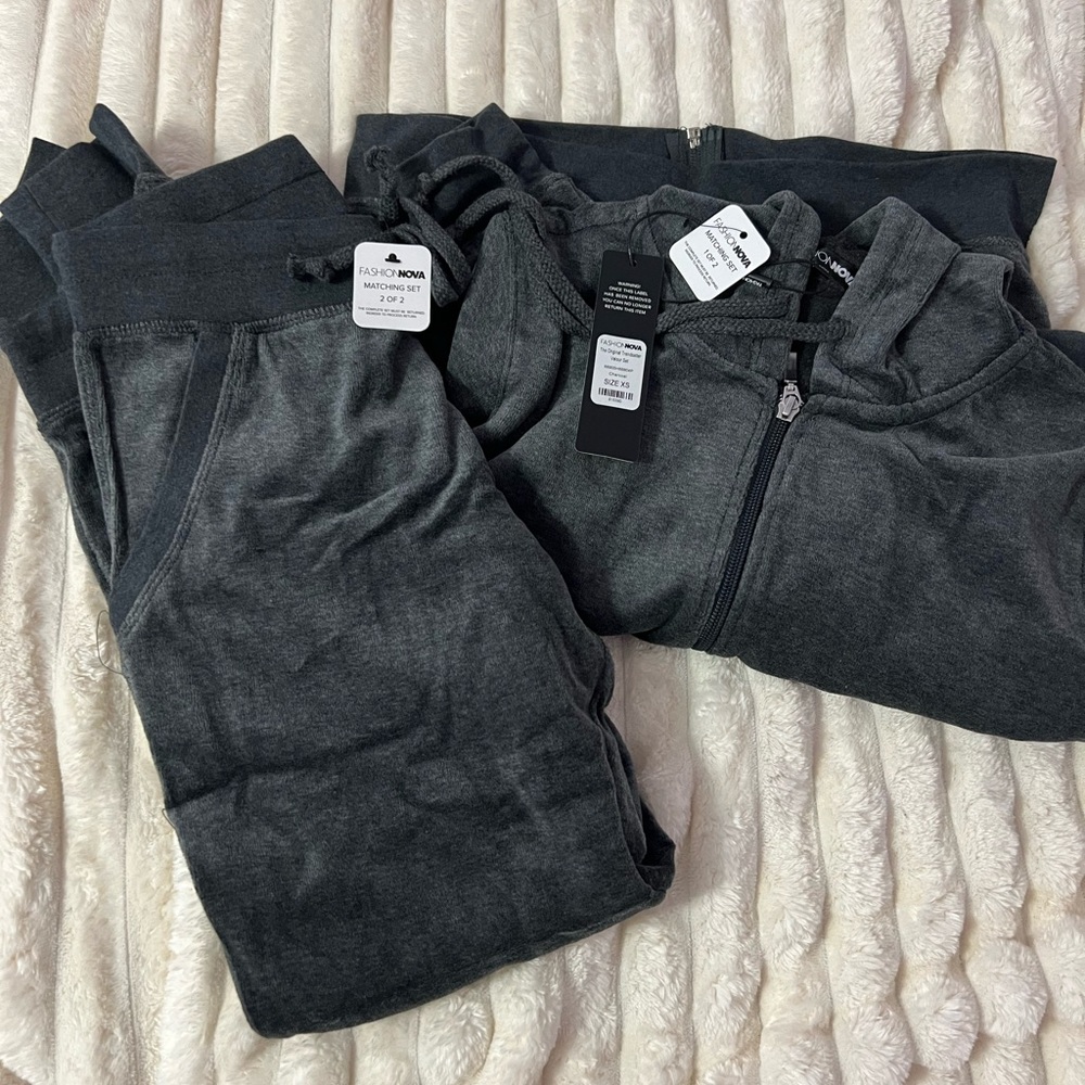 Fashion Nova two piece set. Xsmall. Charcoal